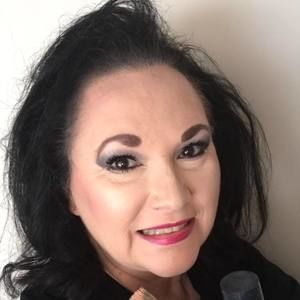 Meet your Posher, Cricket